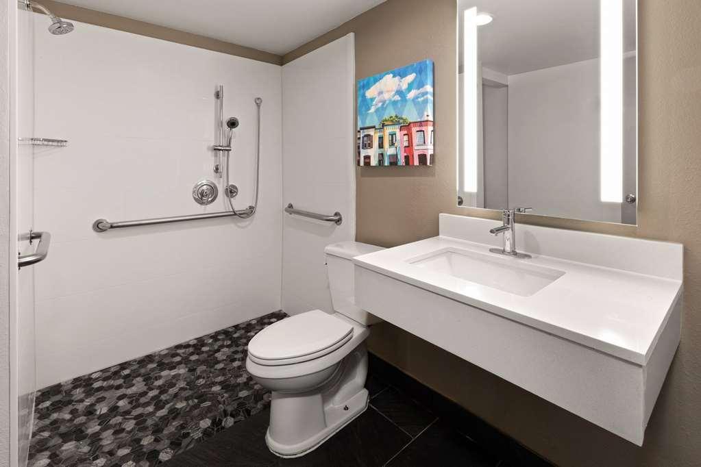 La Quinta Dc Hotel *